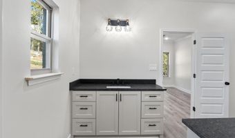 506 Madeleine Cir, Austin, AR 72007
