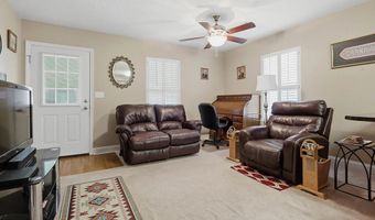 231 Dunaway Dr, Albany, GA 31721