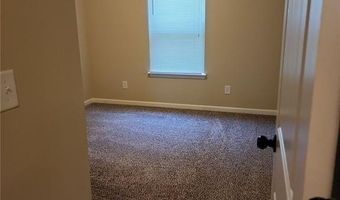 628 Oakside Pl, Acworth, GA 30102