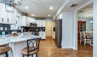 195 Oakland Beach Ave, Warwick, RI 02889