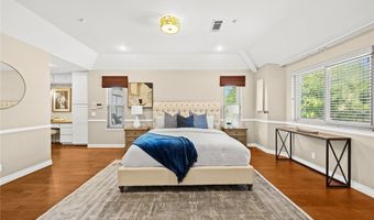 826 Country Oaks Ln, Arcadia, CA 91006