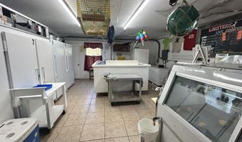 208 New Rd, Arundel, ME 04046