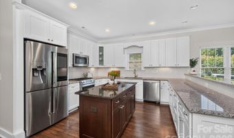 2562 Roseview Ln, Charlotte, NC 28205