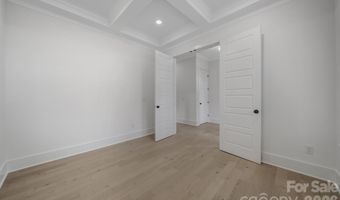 1016 Rockway Dr, Charlotte, NC 28205