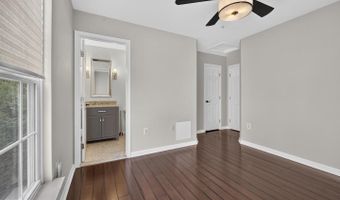 932 HARRISON Cir, Alexandria, VA 22304