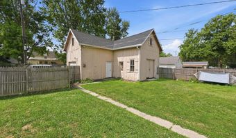 329 W 5th St, Auburn, IN 46706