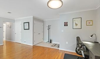 304- G HILLTOP Ln, Annapolis, MD 21403