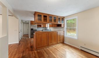 215 Fenner Hill Rd, Hopkinton, RI 02832