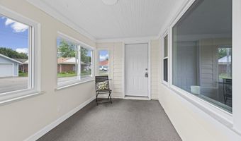 114 Interlochen Dr, Algonac, MI 48001