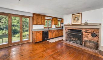 52 Lyford Rd, Brookfield, NH 03872
