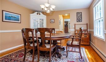 65 Walnut Dr, East Greenwich, RI 02818