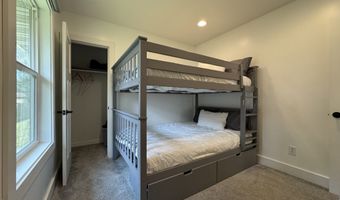 19977 Brick Rd, South Bend, IN 46637