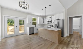 105 Darvee Rd, Blacksburg, SC 29702