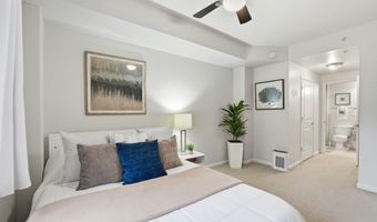 1021 N GARFIELD St 233, Arlington, VA 22201