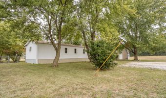 17077 Lawrence 1224, Aurora, MO 65605