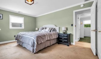 147 Clairmont Ave, Belford, NJ 07718