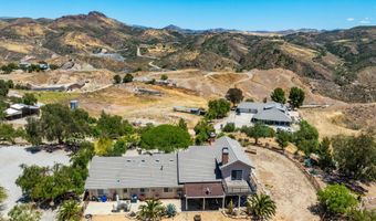 13602 Sego Rd, Agua Dulce, CA 91390