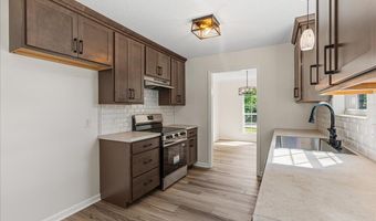 2613 Kenwood Dr, Athens, TN 37303