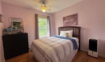 20 Morrison Ave, Middletown, RI 02842
