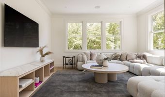 62 Canvasback Ln, Amagansett, NY 11937