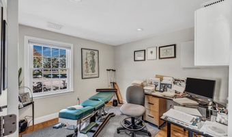 677 W West Main St, Barnstable, MA 02630