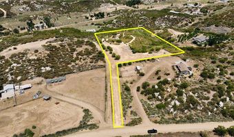 1040 Rolling Hills Dr, Aguanga, CA 92536