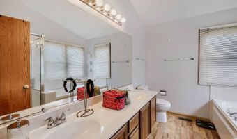1721 Dorchester Ave, Algonquin, IL 60102