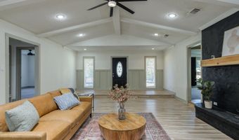5701 75th St, Lubbock, TX 79424