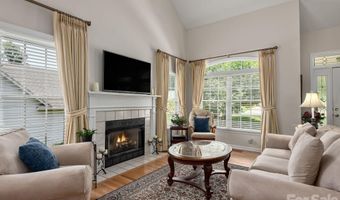 15 Winding Oak Dr, Arden, NC 28704
