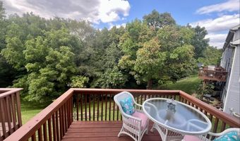 1410 Grandview Ct 1410, Algonquin, IL 60102