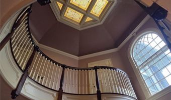 45 Woodlawn Ave 1, Bristol, RI 02809