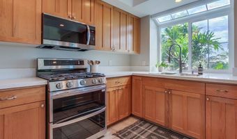 6970 Sandpiper Pl, Carlsbad, CA 92009