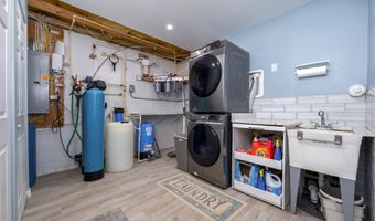 701 SONNE Dr, Annapolis, MD 21401