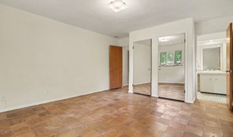 8590 Lynnehaven Dr, Amberley, OH 45236