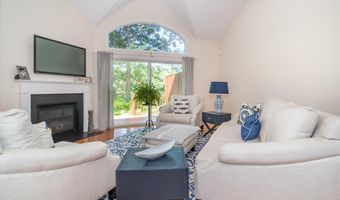 12 Turnberry Rd 12, Bourne, MA 02532