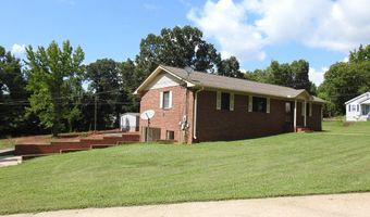 729 Darlington St, Calhoun Falls, SC 29628