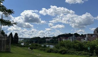 2 Howard St, Augusta, ME 04330