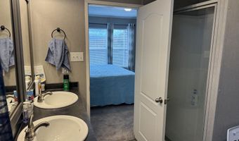 5076 Pine Grove Rd, Ballard, WV 24918