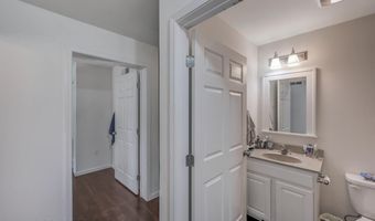 207 Game Ln, Blakeslee, PA 18610