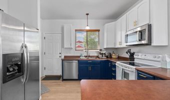1509 SUMMERSET Dr, Cheyenne, WY 82001
