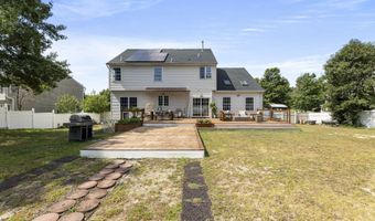 39 Brittany Dr, Bayville, NJ 08721