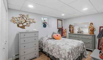 252 Wolf Rock Rd, Exeter, RI 02822