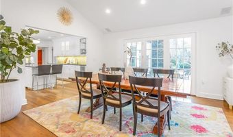 6 Searles Rd, Darien, CT 06820
