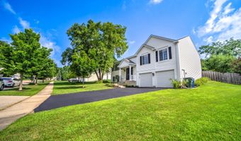 235 Aberdeen Dr, Algonquin, IL 60102