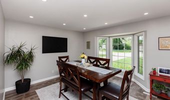 701 Garden Rd, Ames, IA 50010