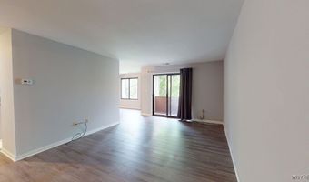 5 Southcreek Ct C, Amherst, NY 14051