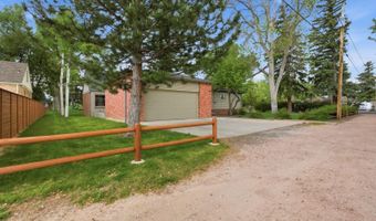318 W 2ND Ave, Cheyenne, WY 82001