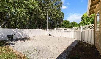 3696 Brentwood Ln, Anderson, CA 96007