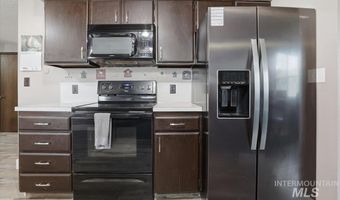 621 E Easy St, Caldwell, ID 83605