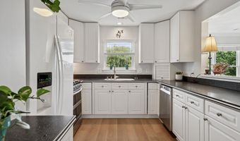 20594 CORNSTALK Ter 201, Ashburn, VA 20147